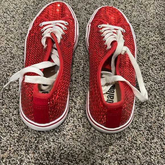 Red Sequins Shoes - Picture 2 of 4